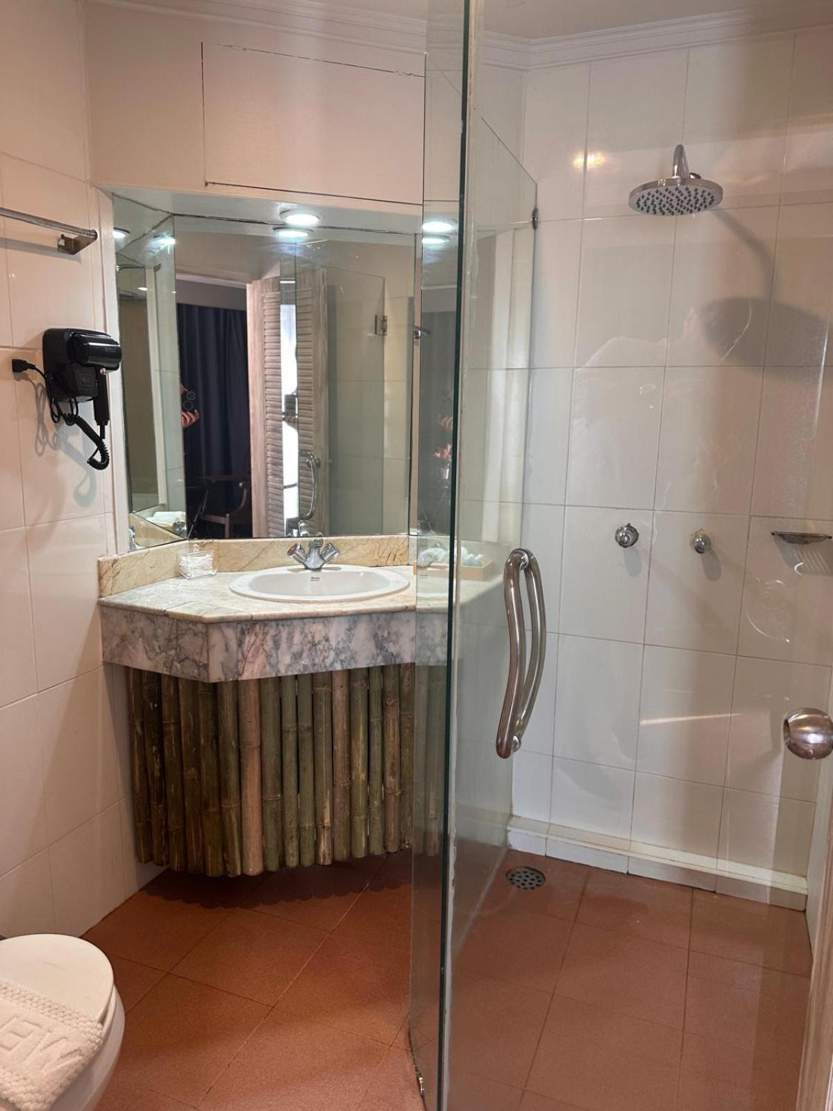The Taksim Patong Beach Hotel Екстер'єр фото