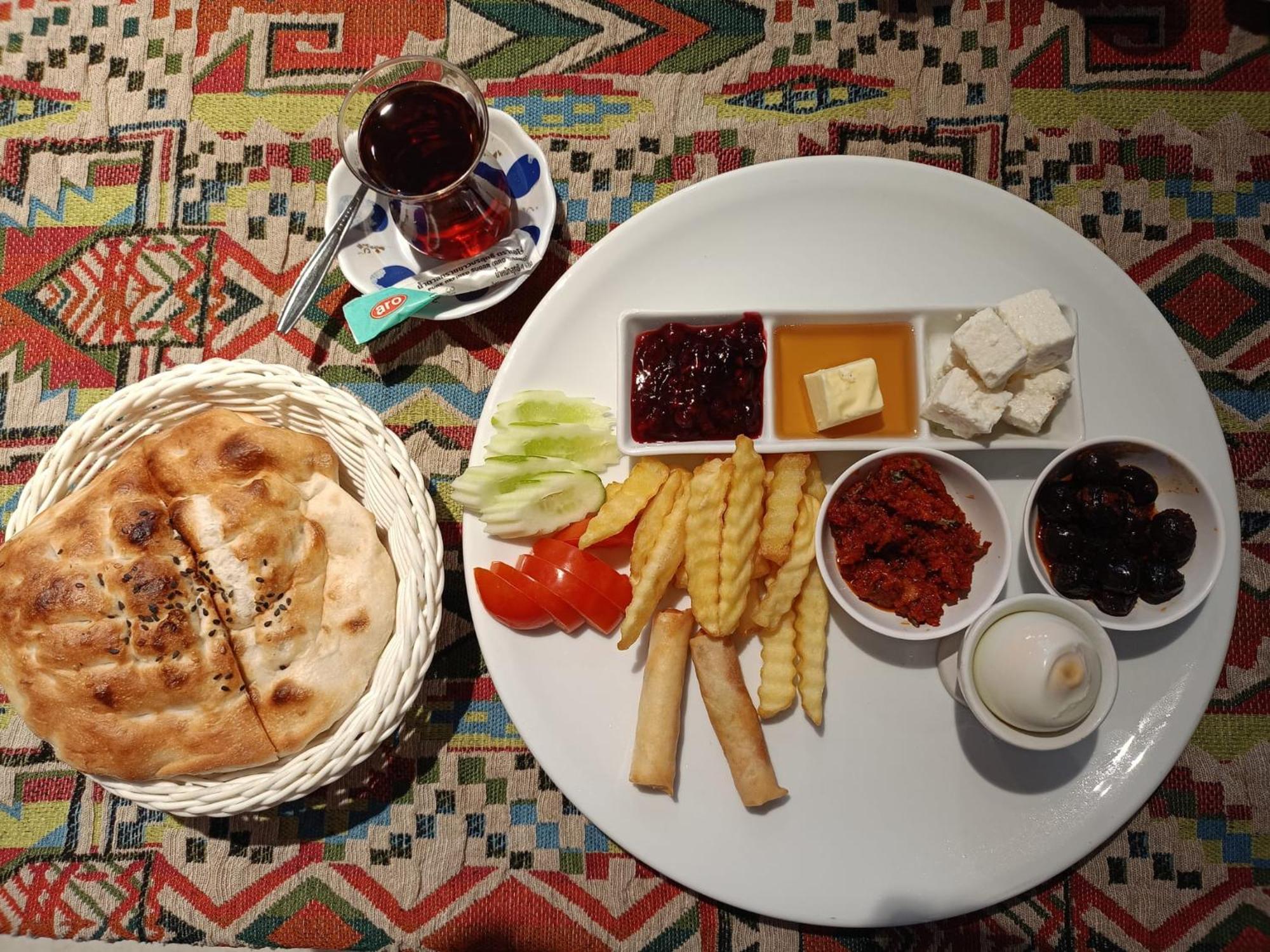 The Taksim Patong Beach Hotel Екстер'єр фото